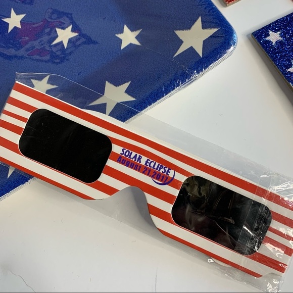 4TH OF JULY PATRIOTIC BUNDLE (RED, WHITE & BLUE DECOR) - Picture 4 of 8